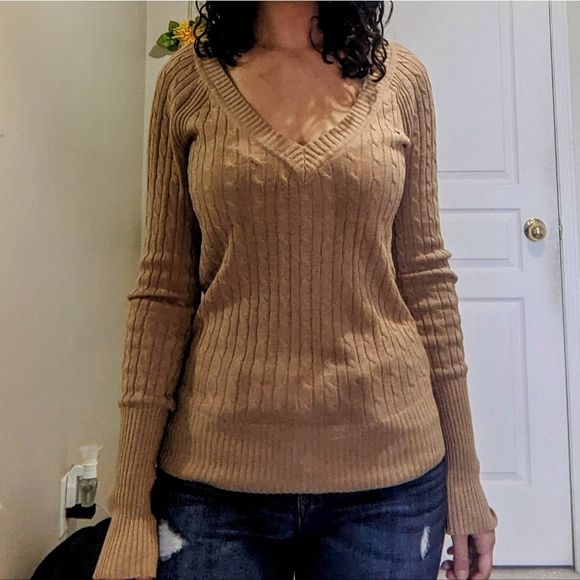 âť—2/$25 Bundle Discountâť—Tan-colored deep v-neck sweater - Picture 3 of 12